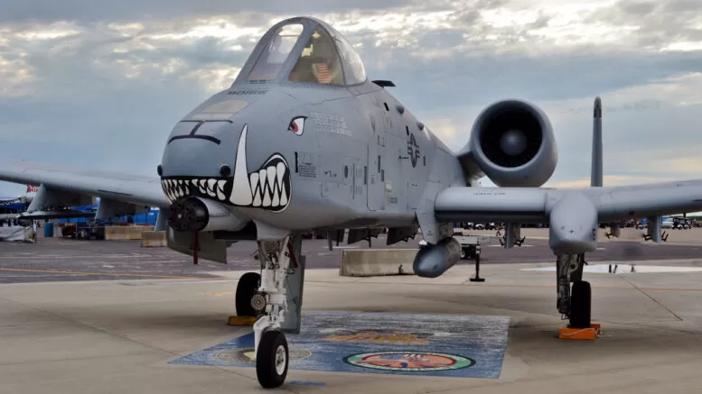 a10 airplane warthog